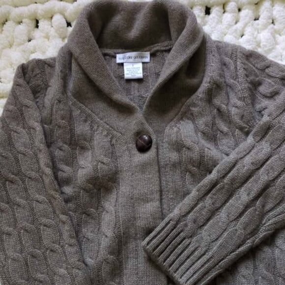 Bergdorf Goodman cashmere sweater kids size 6 - Picture 1 of 1